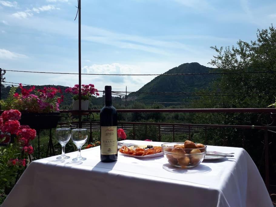 B&B Ana Virpazar Εξωτερικό φωτογραφία